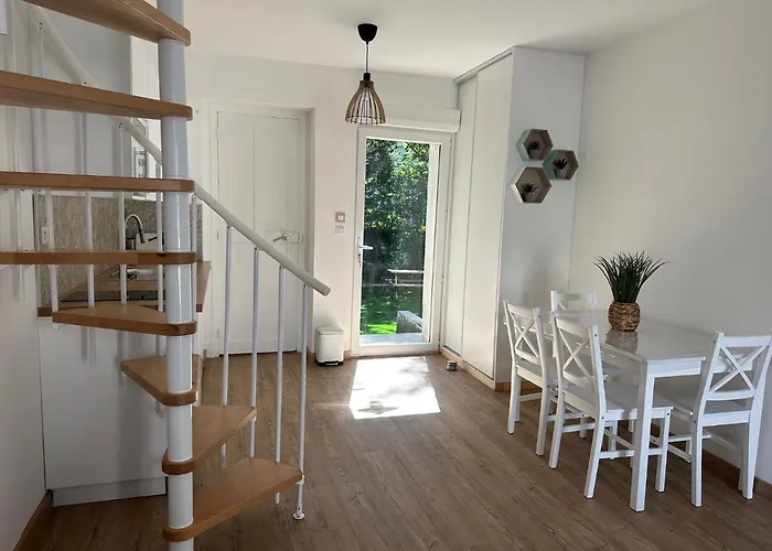 Сasa de vacaciones Maison De Avec Jardin *