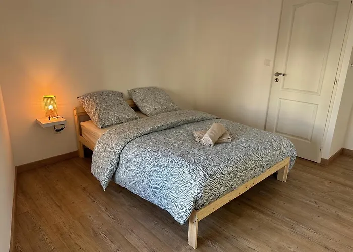 Сasa de vacaciones Maison De Avec Jardin Valence (Drome)